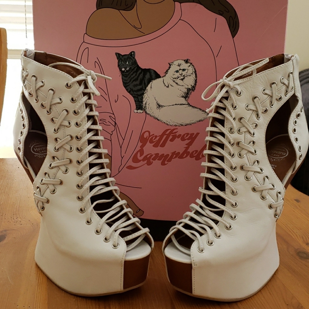 Rare Jeffrey Campbell never worn w/box